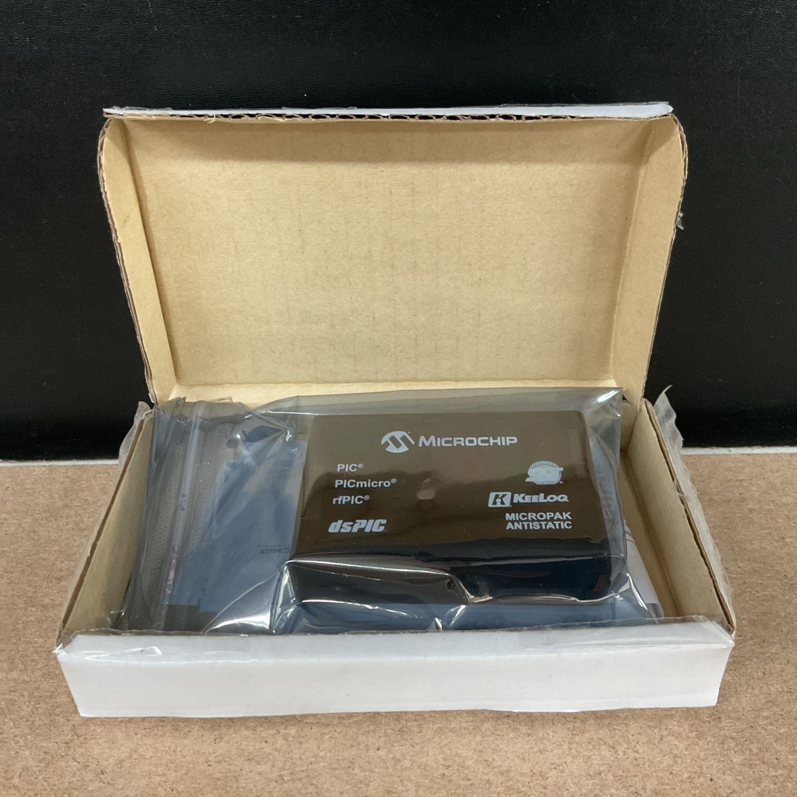 Microchip Technology Inc. dsPIC 16F1947-I / PT Micropak Antistatic