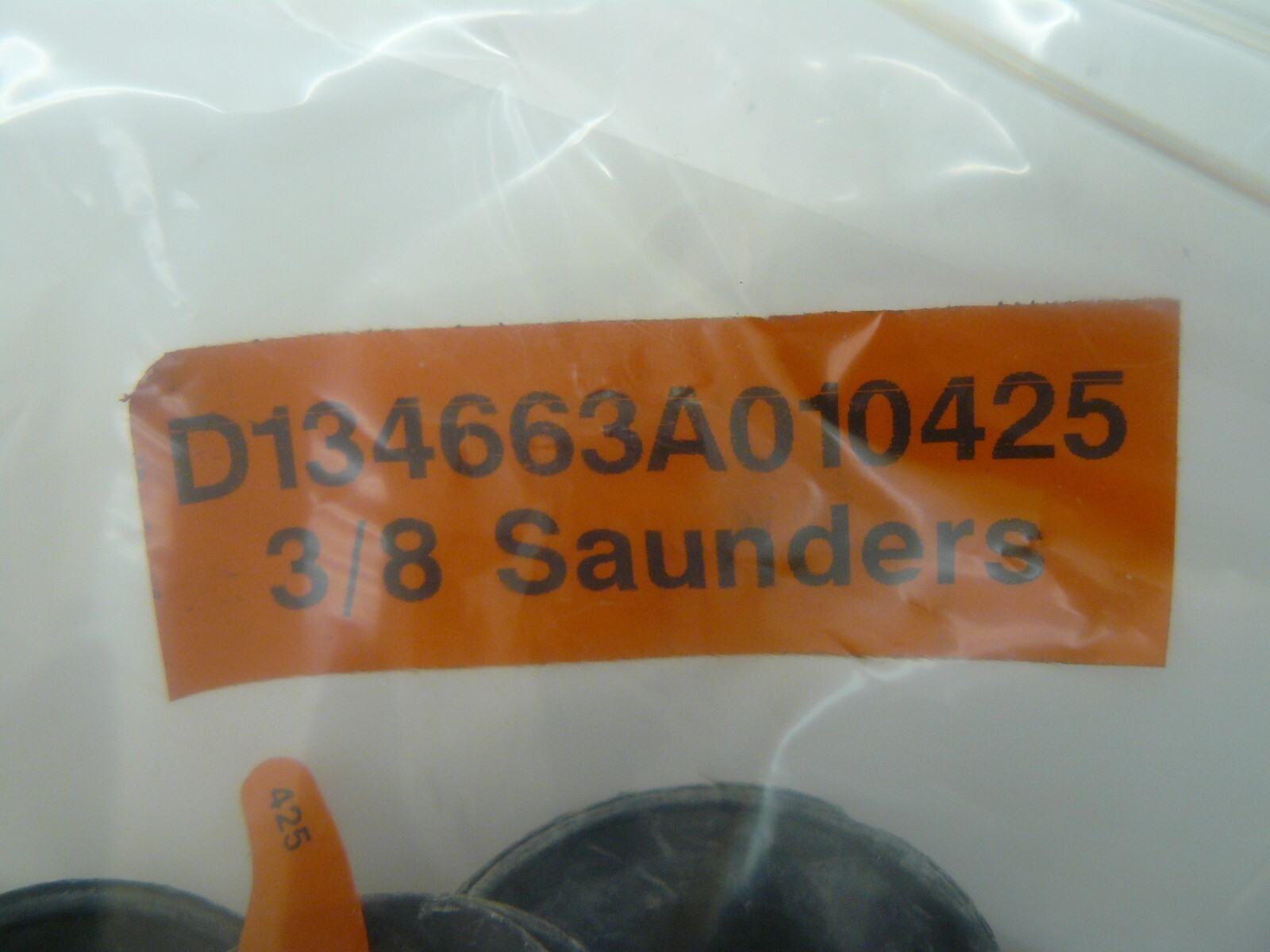 Saunders D134663A010425 diaphragm A3/8 DN 10 new