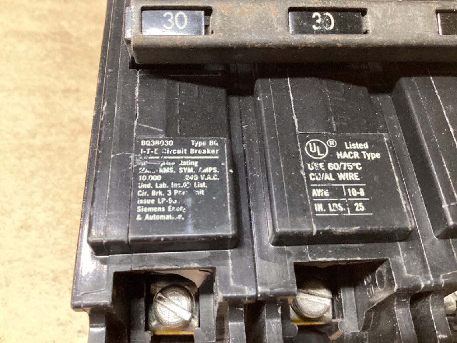 ITE Circuit Breaker BQ3B030 30A 3 Pole #107D69*CO