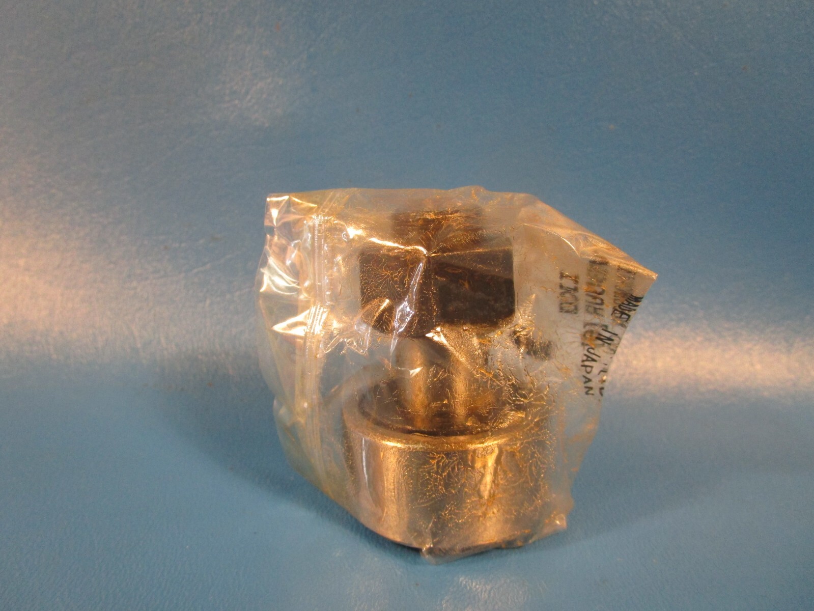 IKO CF18VBUUR, Cam Follower Bearing, 40mm Roller Dia, 20 mm Roller Width, Sealed