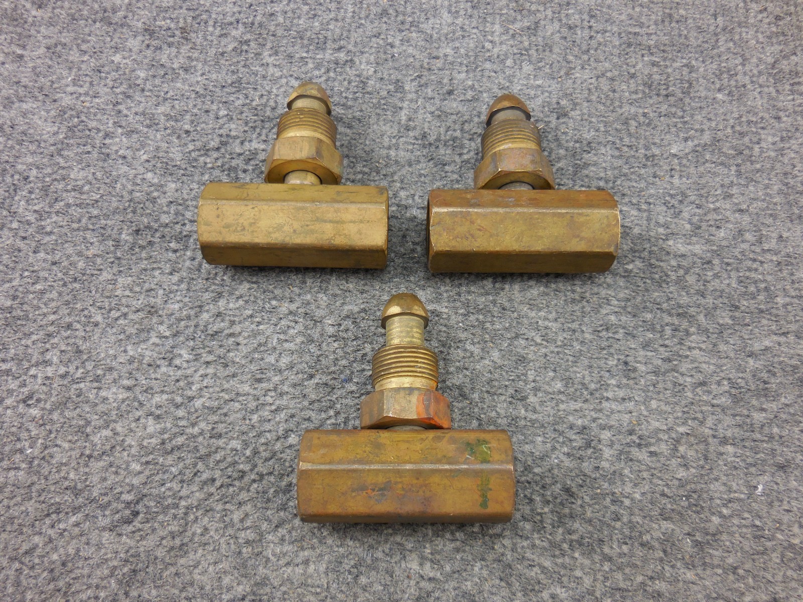 Lot of (3) Tee Coupler CGA580 Block Brass Splitter