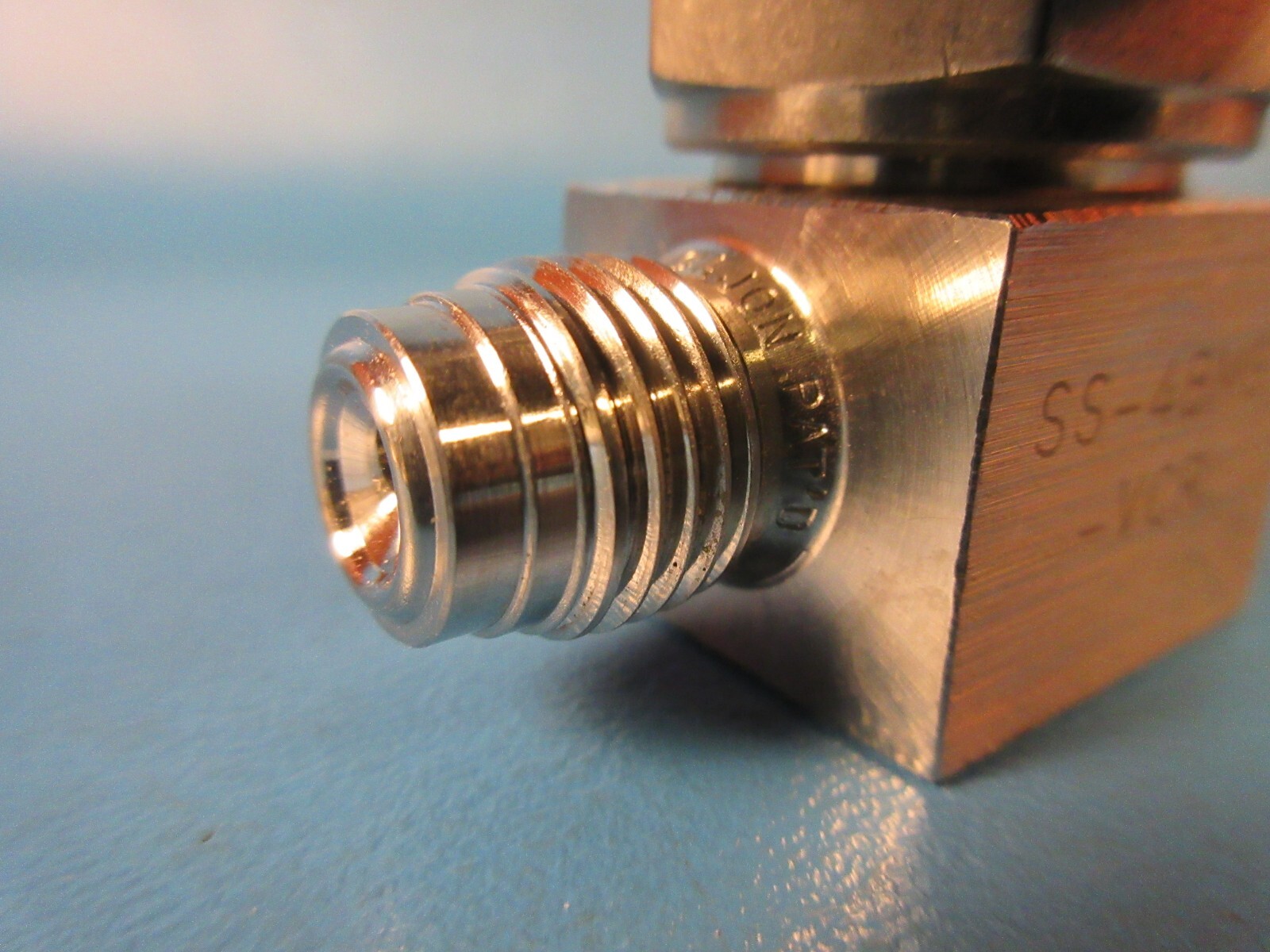 NUPRO SS-4BMG-VCR, Stainless Steel Metering Bellows Sealed Valve