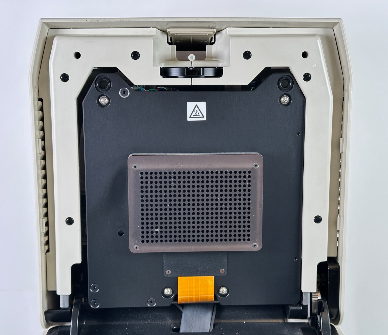 Bio-Rad C1000 Thermal Cycler with CFX384 Optics Module