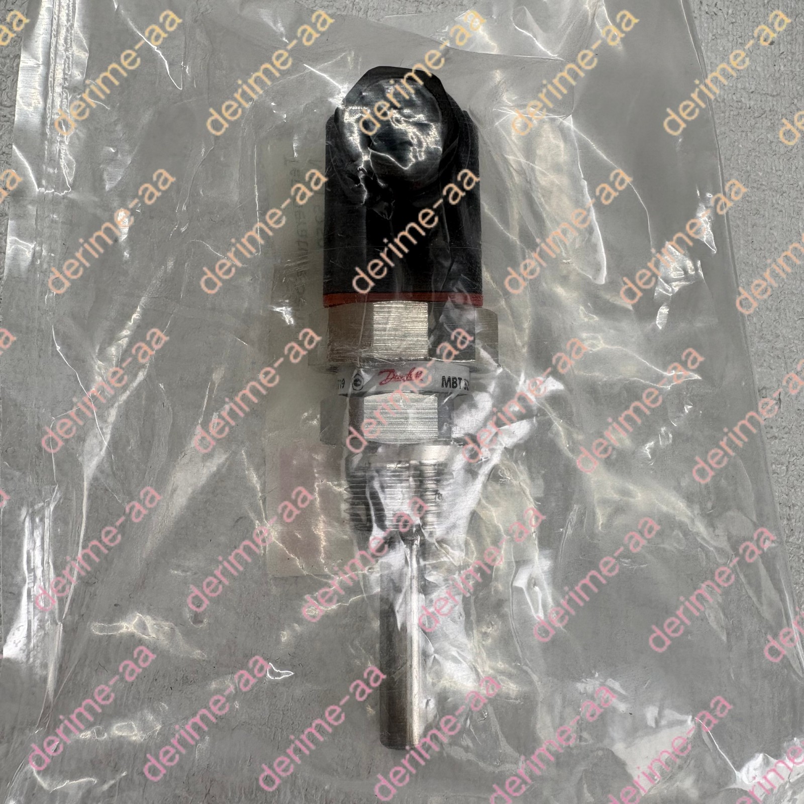 Danfoss 084Z8011 MBT5250 temperature sensor#1pcs new in box