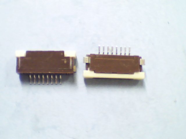 HRS FH10A-8S-1SH Qty of 50 per Lot 1mm Pitch FPC FFC Connector 8P