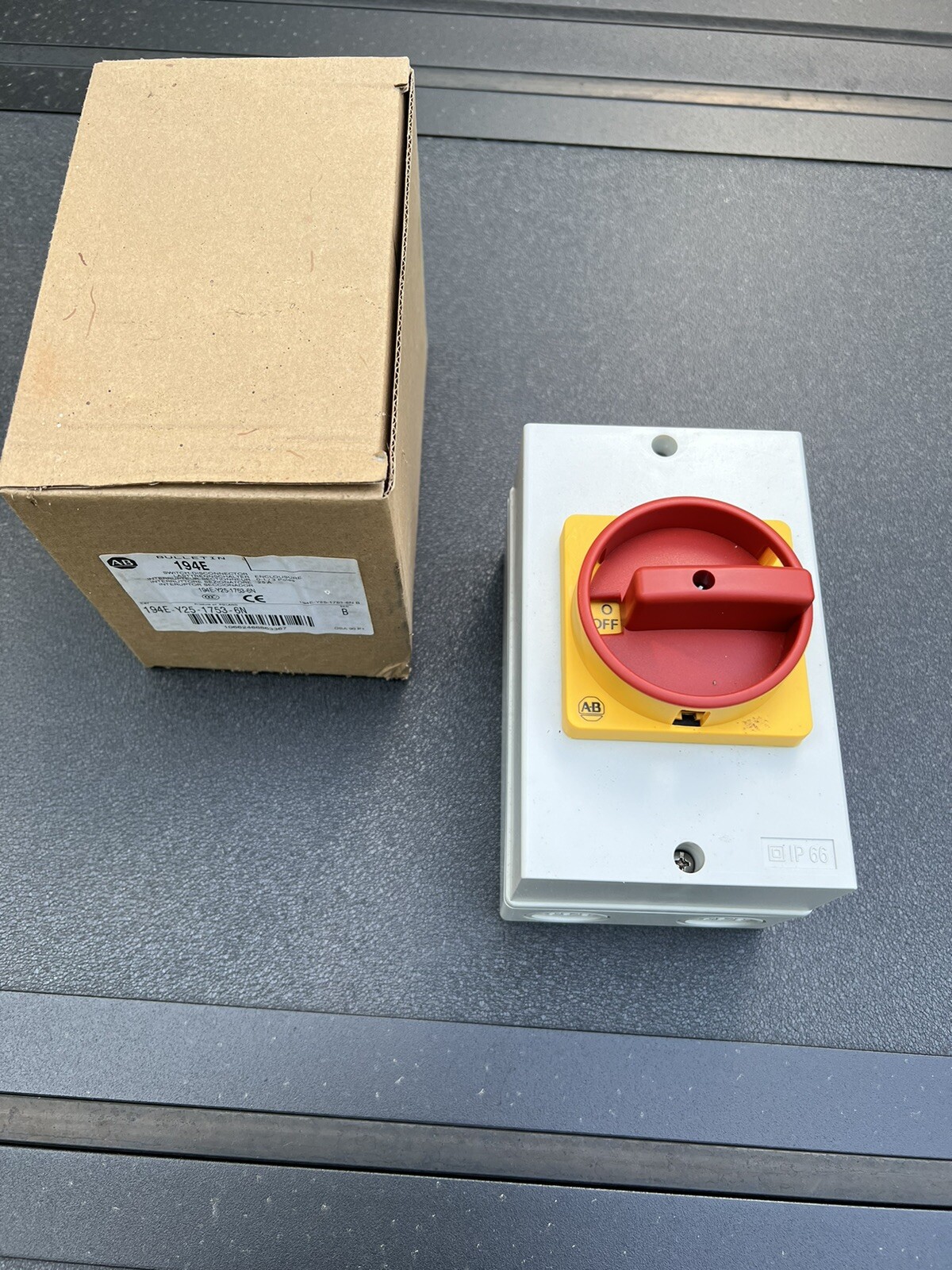 Allen Bradley 194E-Y25-1753-6N 25A 3P Sealed IEC Load Switch New In Box USA