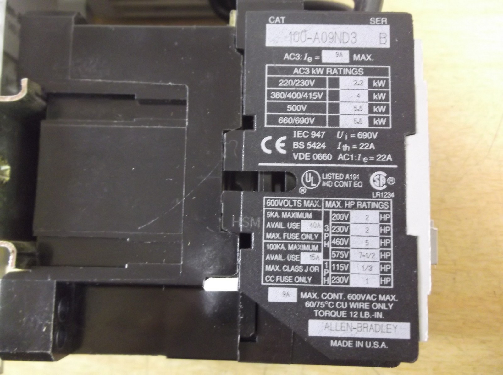 Allen Bradley 140-MN-0400 100-A09ND3 140-DC1 Starter/Contactor Assembly