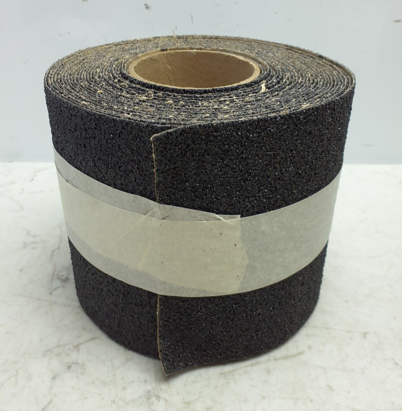 Ability One 7220-01-648-0982 6″ x 30′ Anti Slip Tape 24 Grit 710 Material Black