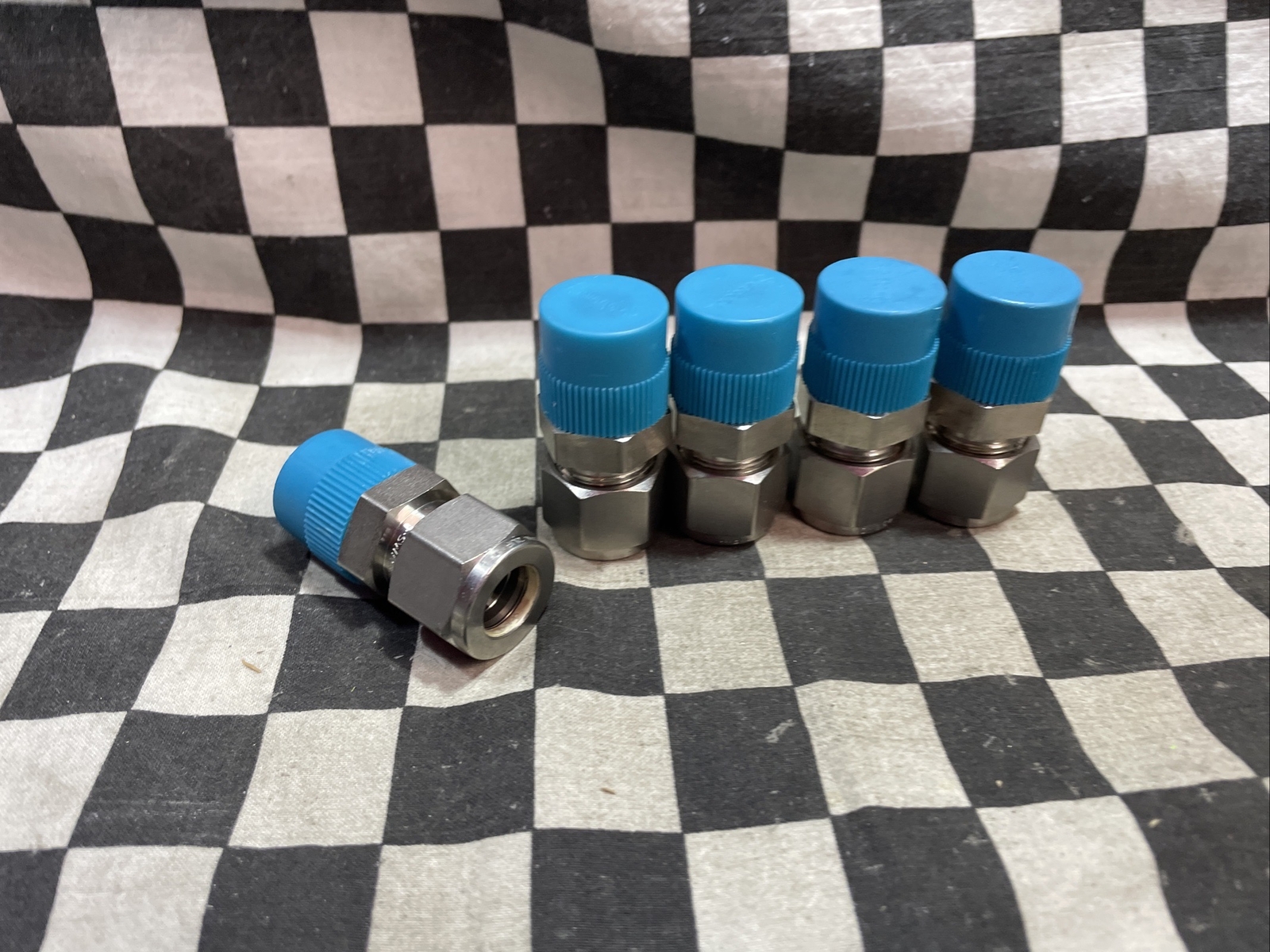 SWAGELOK SS-810-1-8, SS81018, Male Connector 1/2″, LOT OF 5, SHIPSAMEDAY#1637F4