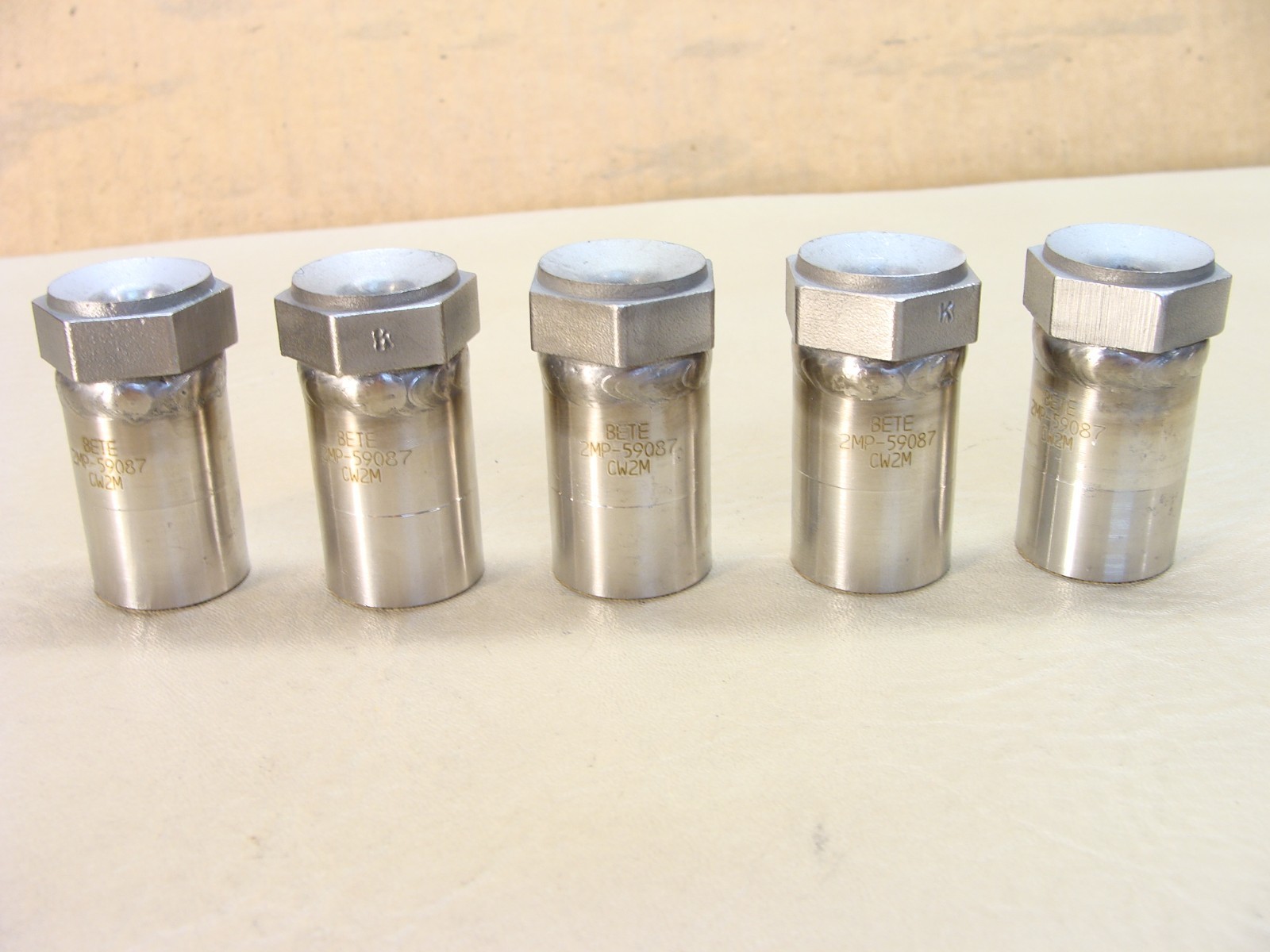 NEW lot of 5 BETE stainless steel 2MP-59087 CW2M nozzle 1/2″ MANY AVAILABLE