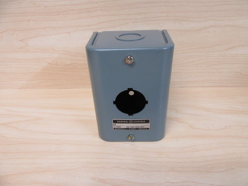 General Electric CR2940NA401A Switch Enclosure