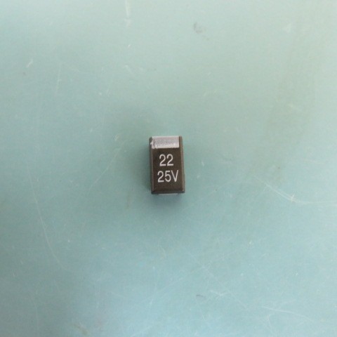 VENKEL TA025TCM226KDR Qty of 100 per Lot CAP22 UF25VTANT 7343