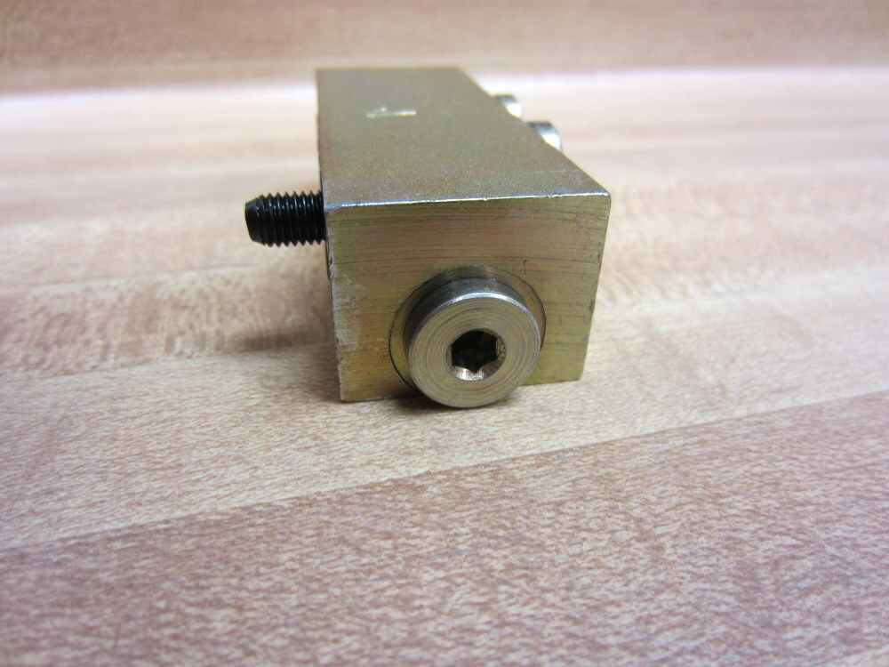 Lubriquip MSP 10T Graco Trabon Valve 562721 w/Screws