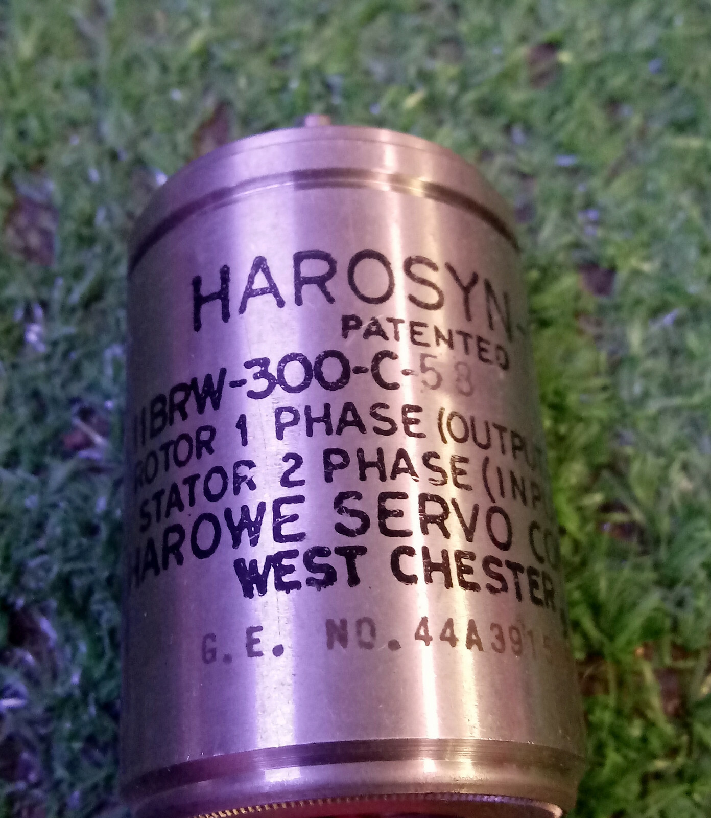 1 NEW HAROWE 11BRW300-C-58 HAROSYN-RW 250HZ SERVO CONTROLS NNB ***MAKE OFFER***