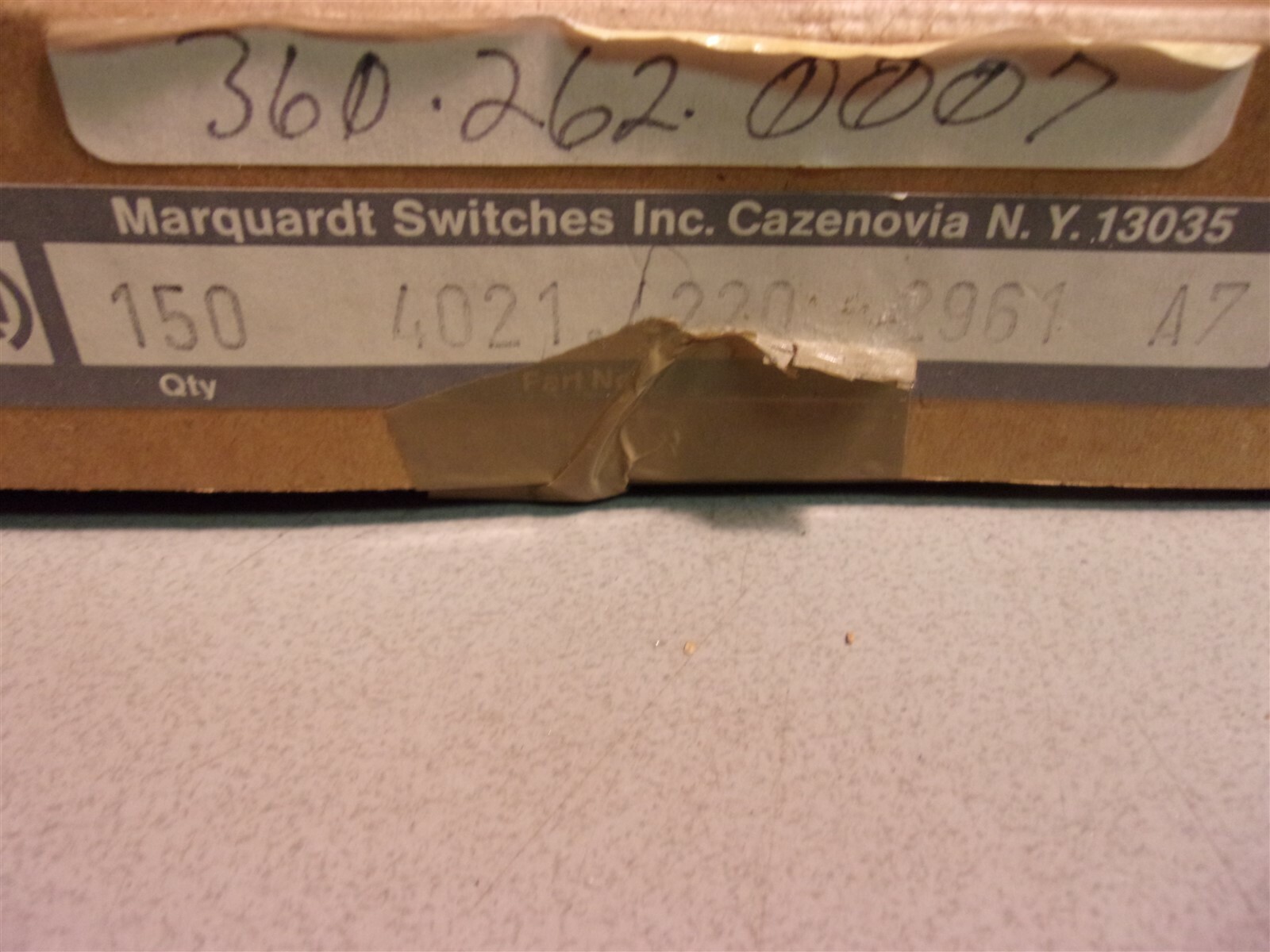 NEW Marquardt 360-262-0007 4021-220-2961 A7 220V Switch Lot of 2 FREE SHIPPING*