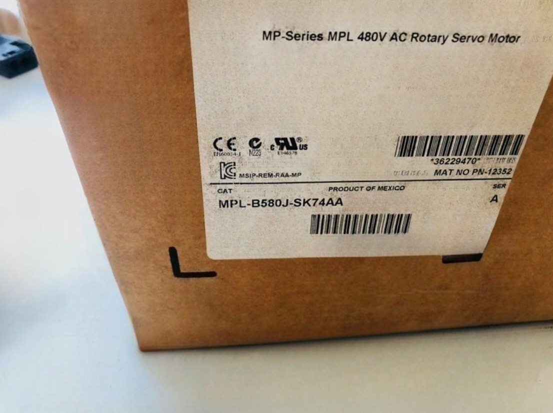 New MPL-B580J-SK74AA Servo Motor New Factory Sealed by Free Shipping