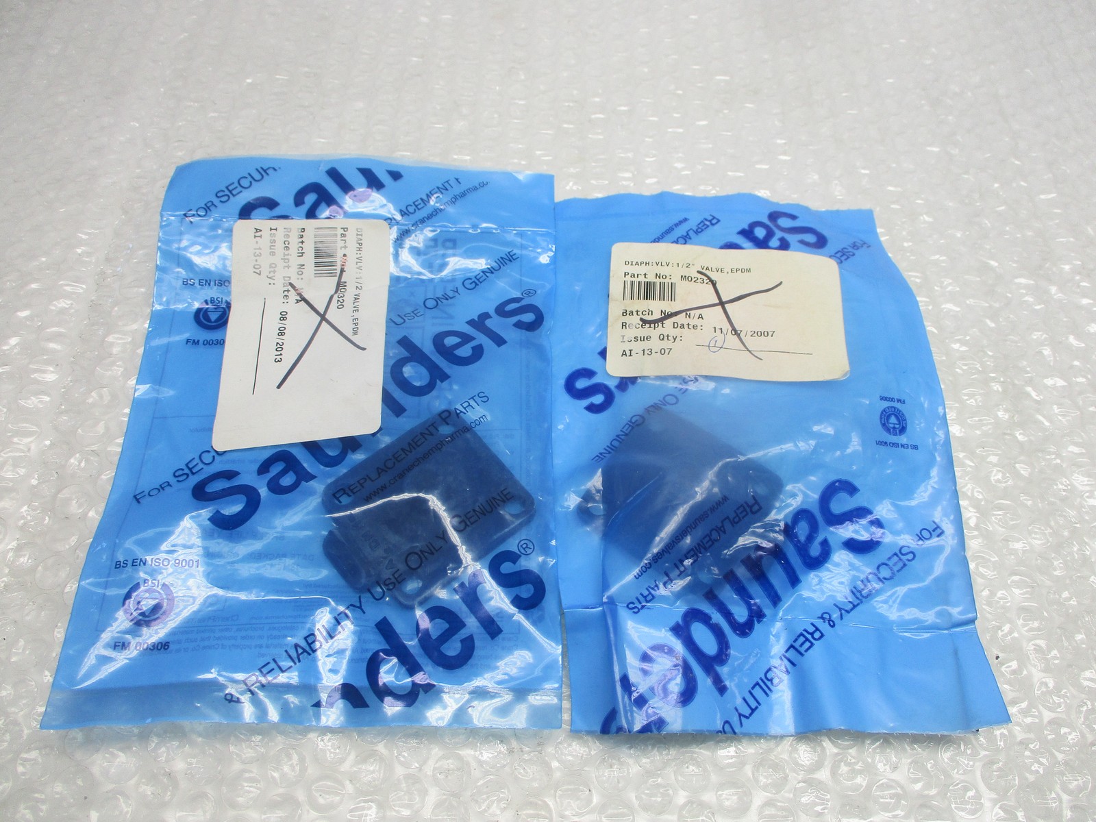 SAUNDERS DA015E2 DIAPHRAGM LOT OF 2 NSMP