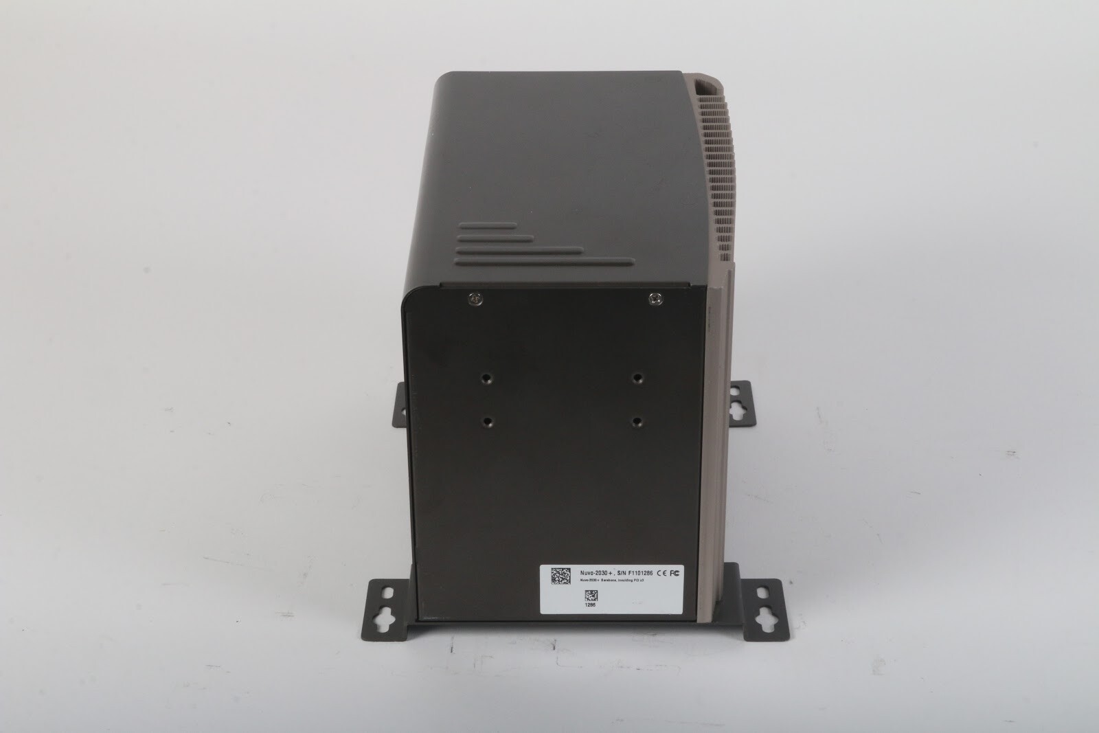Neousys Technology Nuvo 2030+ Intel Atom D525 @ 1.80GHz / 4GB RAM / 500GB HDD