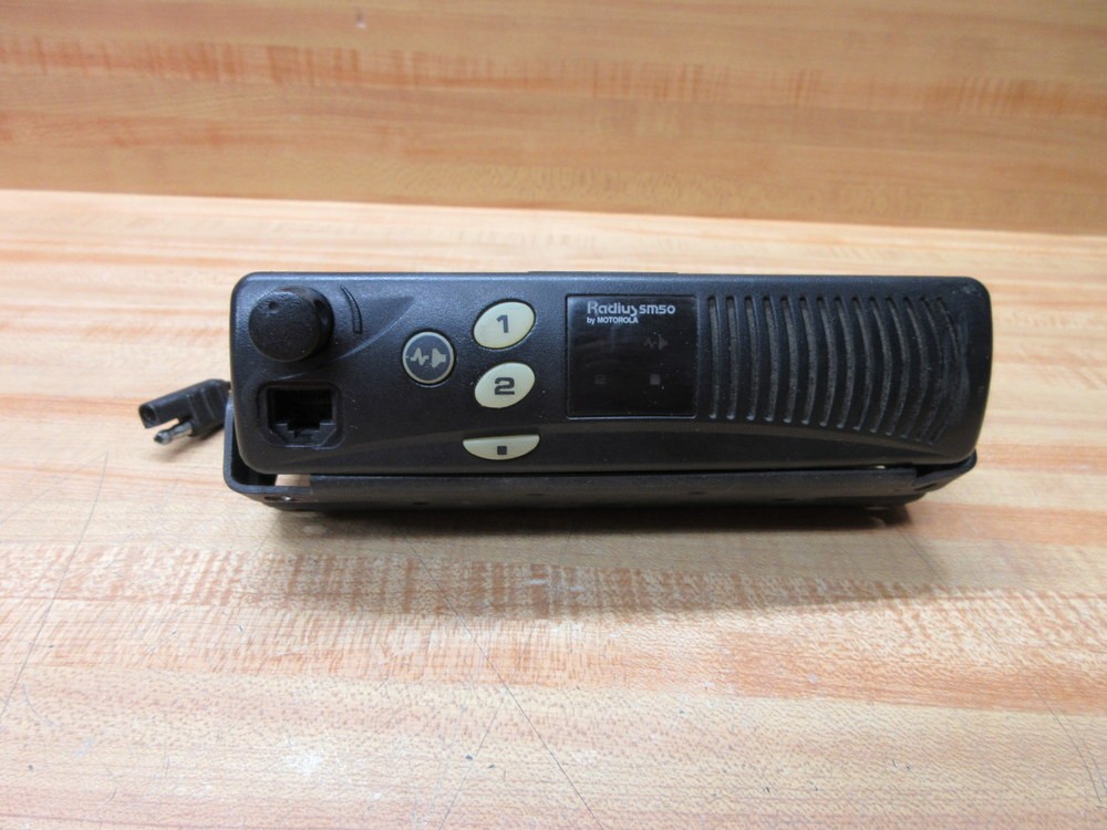 Motorola M33DGC00A2AA Radius Mobile Radio SM50