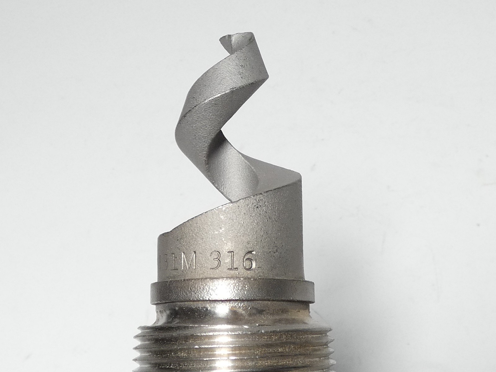 BETE RAWM31M Full Cone Nozzle 1-1/4″ 150 MB-CF8M 316 – NEW Surplus!