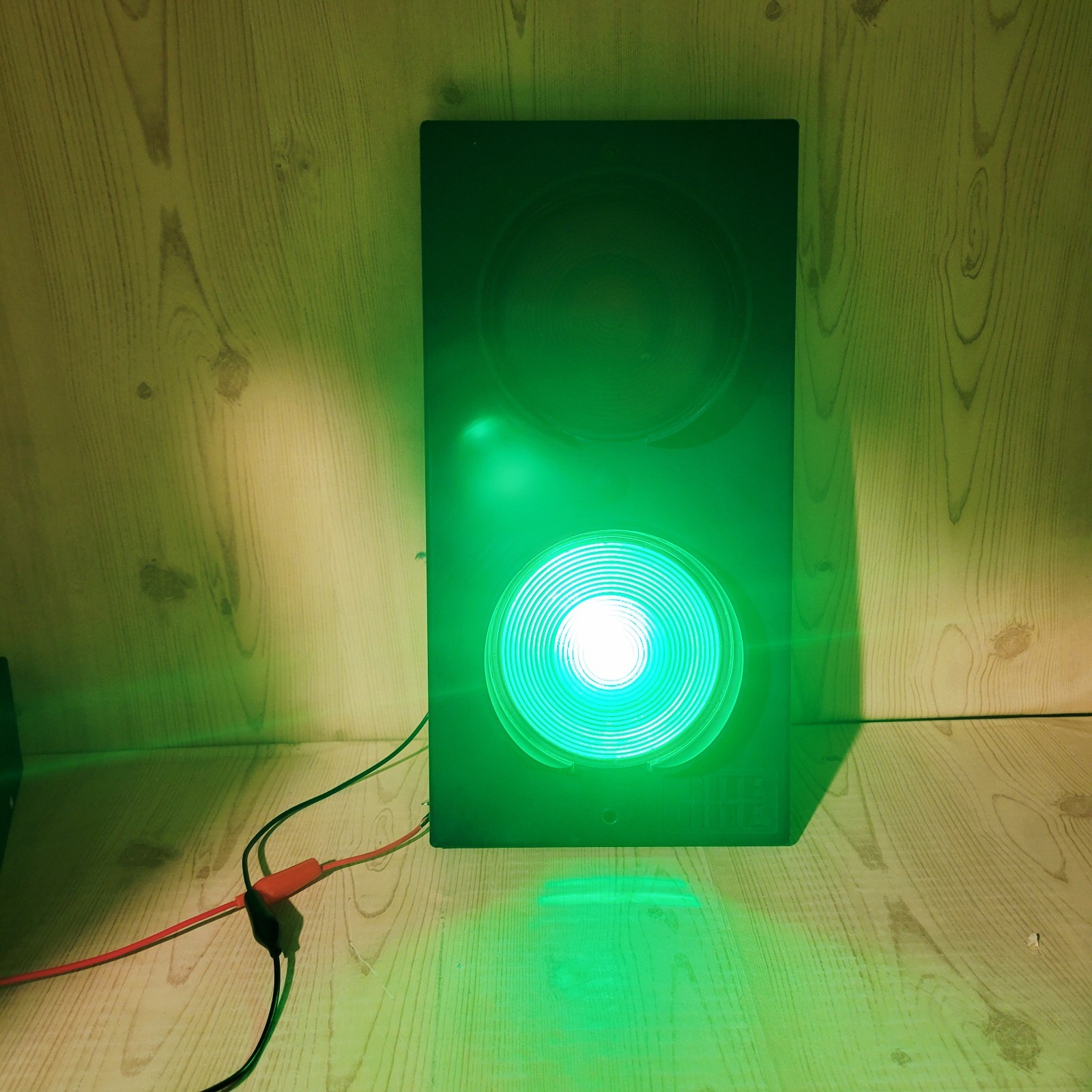 Rite Hite DOK LOK Vehicle Restraint Red Green Light