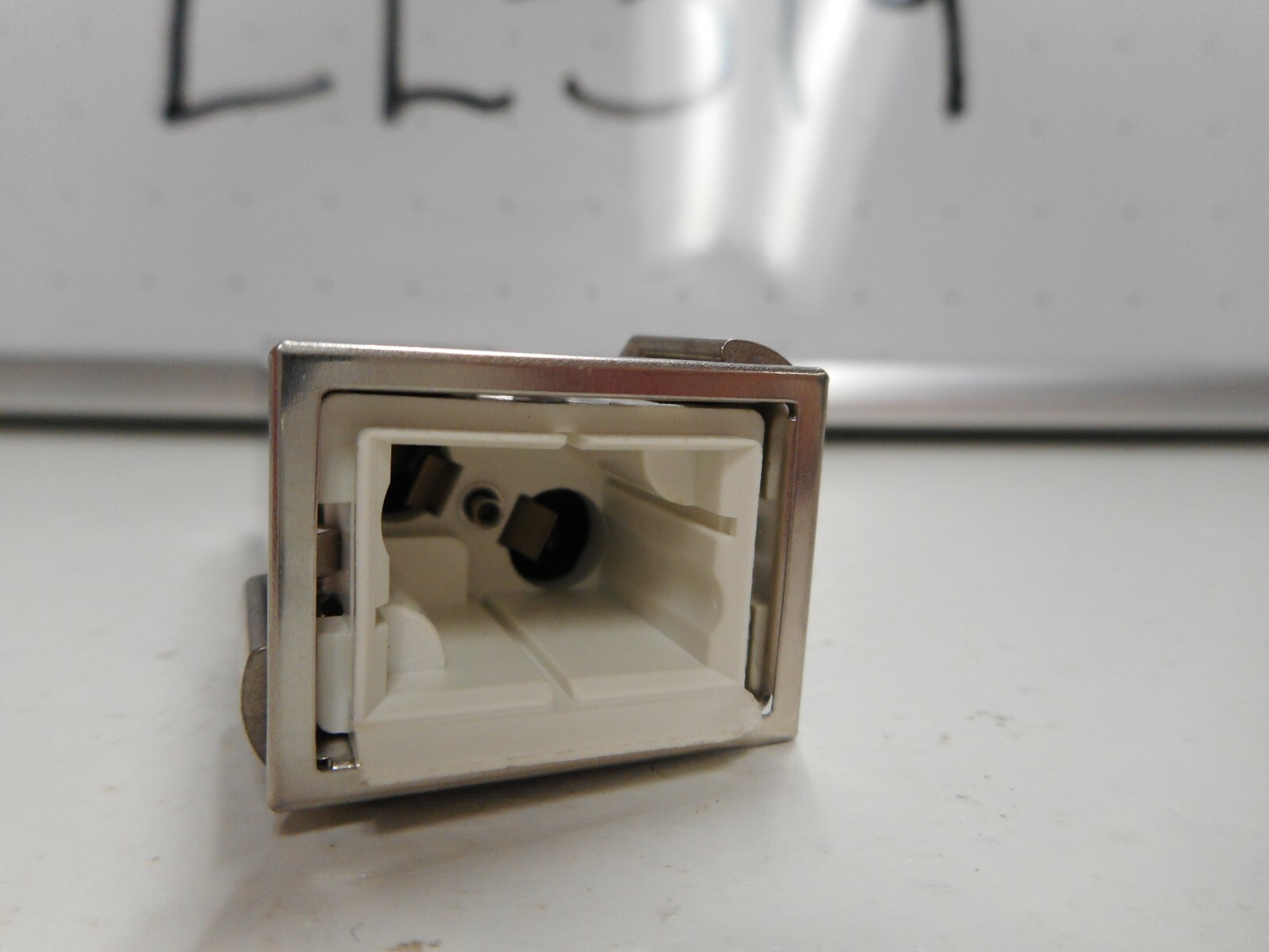NOS 90C15A3C1 96182 EATON MSC SWITCH BODY