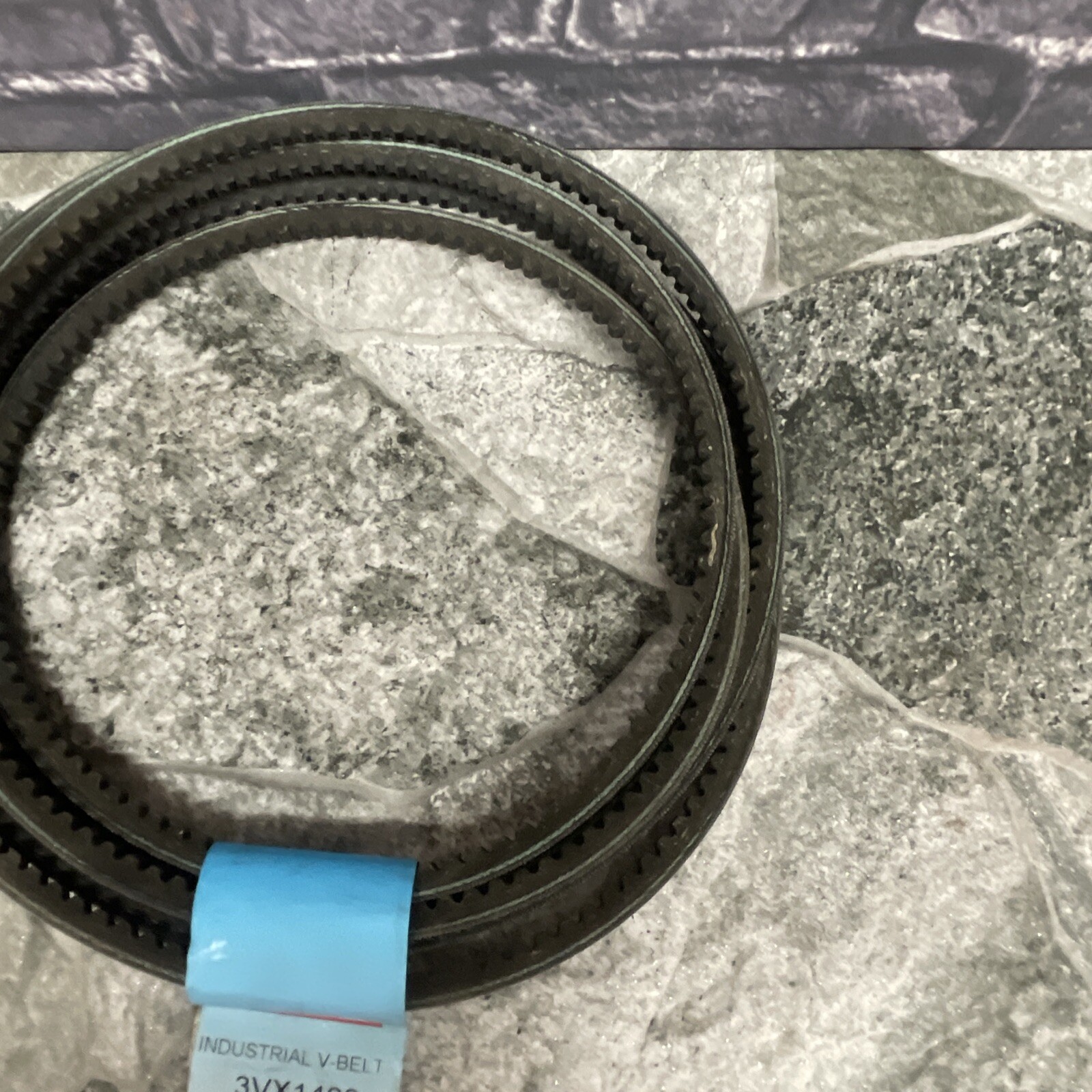 DAYCO POWER WEDGE V-BELT, 3VX1400, COG BELT, 140″ CIRC.