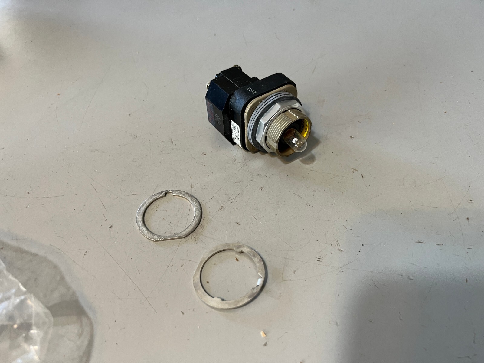 Allen Bradley, Transformer Type Pilight Light Unit, NO Lens Included, 800T-P16