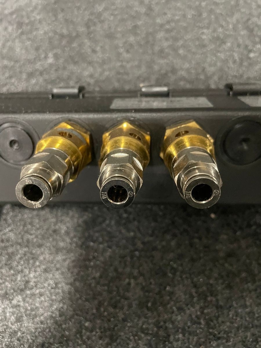 DWYER Solenoid Valve Enclosure with Timer, 24 VDC, 3 Valves 24V SVT-3-DC