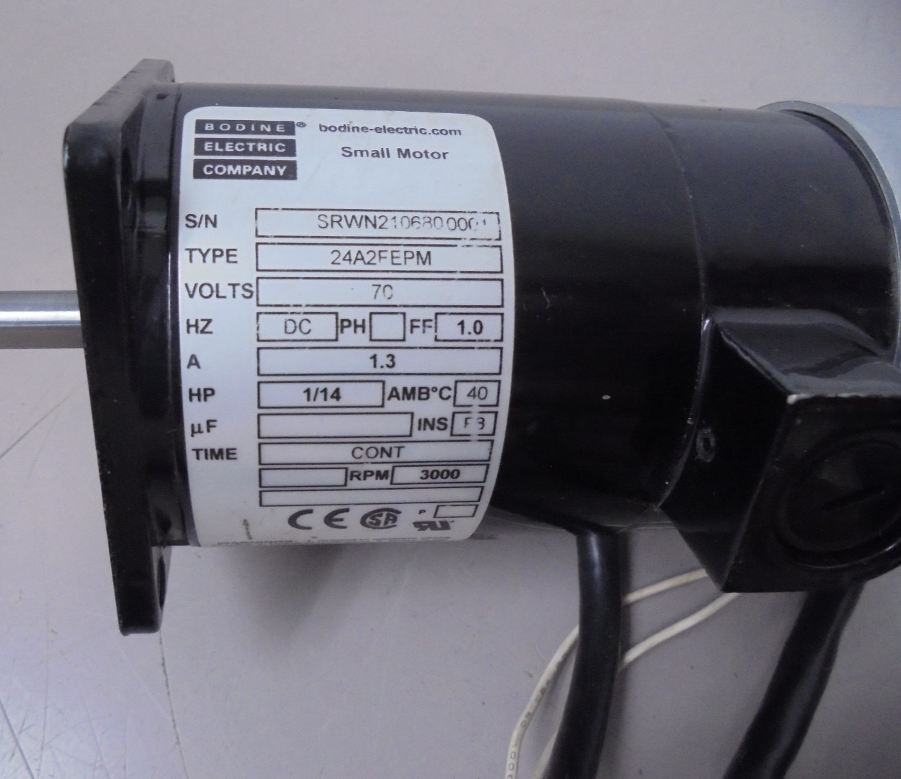 Bodine Electric 24A2FEPM 1/14 HP Small Geared Motor 70V DC 1.3A 3000 RPM