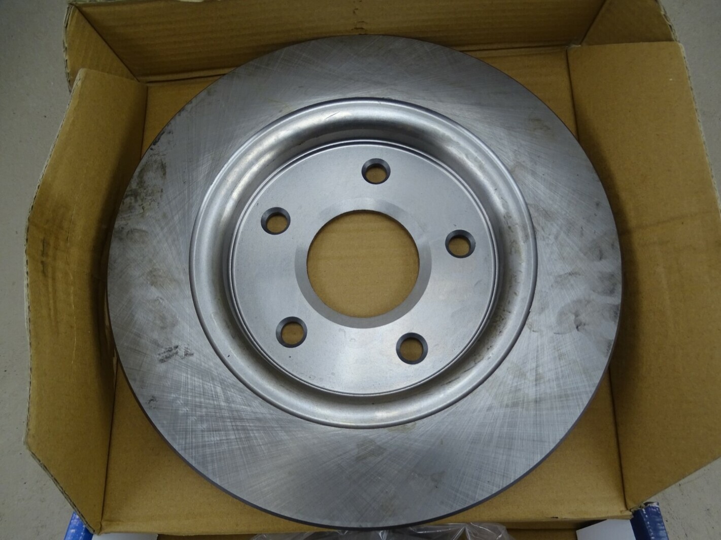 Detroit Axle Premium Brake Rotor (2pc), R-53050