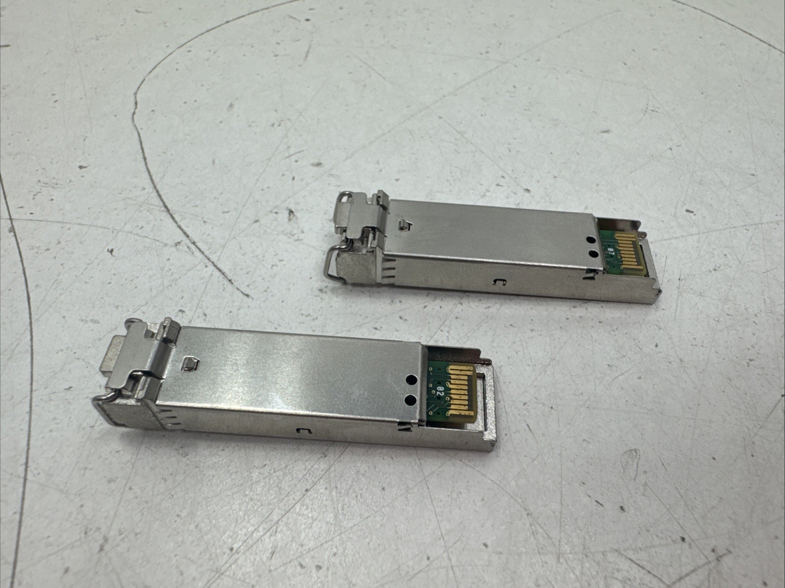 (QTY 2) Finisar | FTLF8524P3BNL- (NK) | 4Gb FC 850nm SW