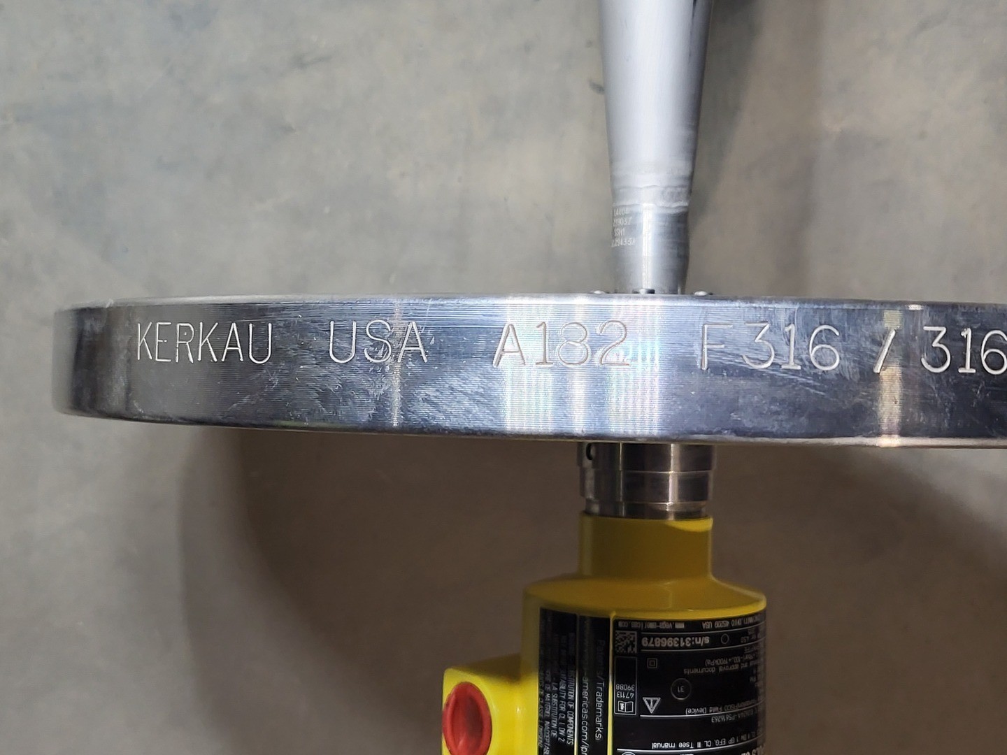 SURPLUS NEW 2015 VEGA PS62.KXEAN2LANAX Vegapuls 62 Radar Sensor – Electrical