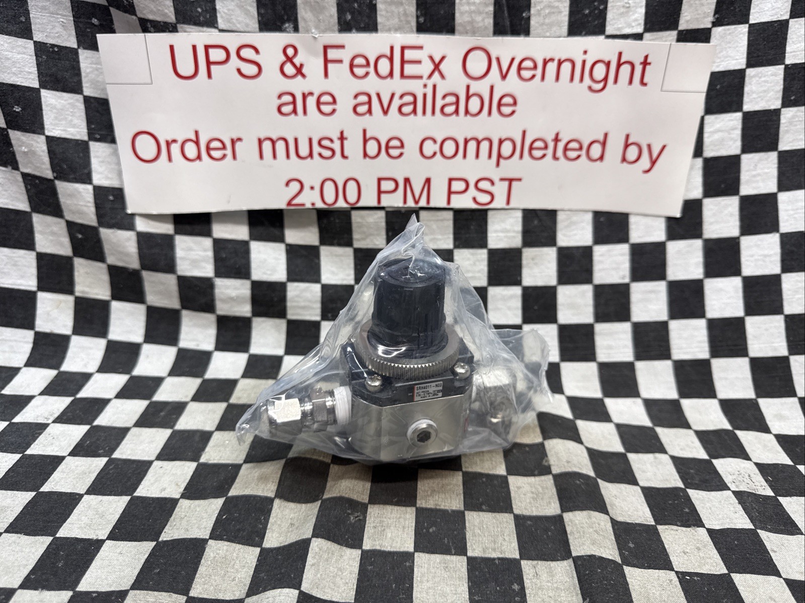 SMC Regulator SRH4011-N03, with SWAGELOK SS-600-2-6 / SS-600-1-6, SHIPSAMEDAY