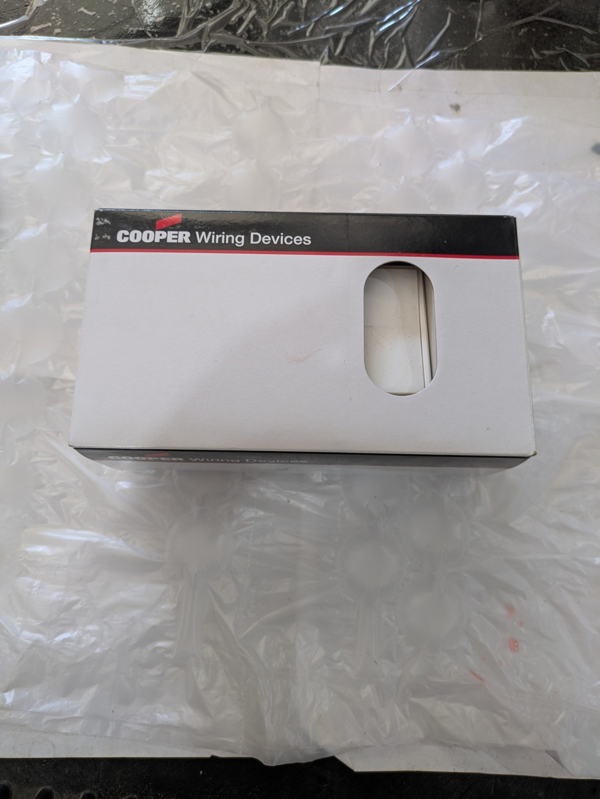 Cooper DD-7513W 3-Way Decorator Light Switch White