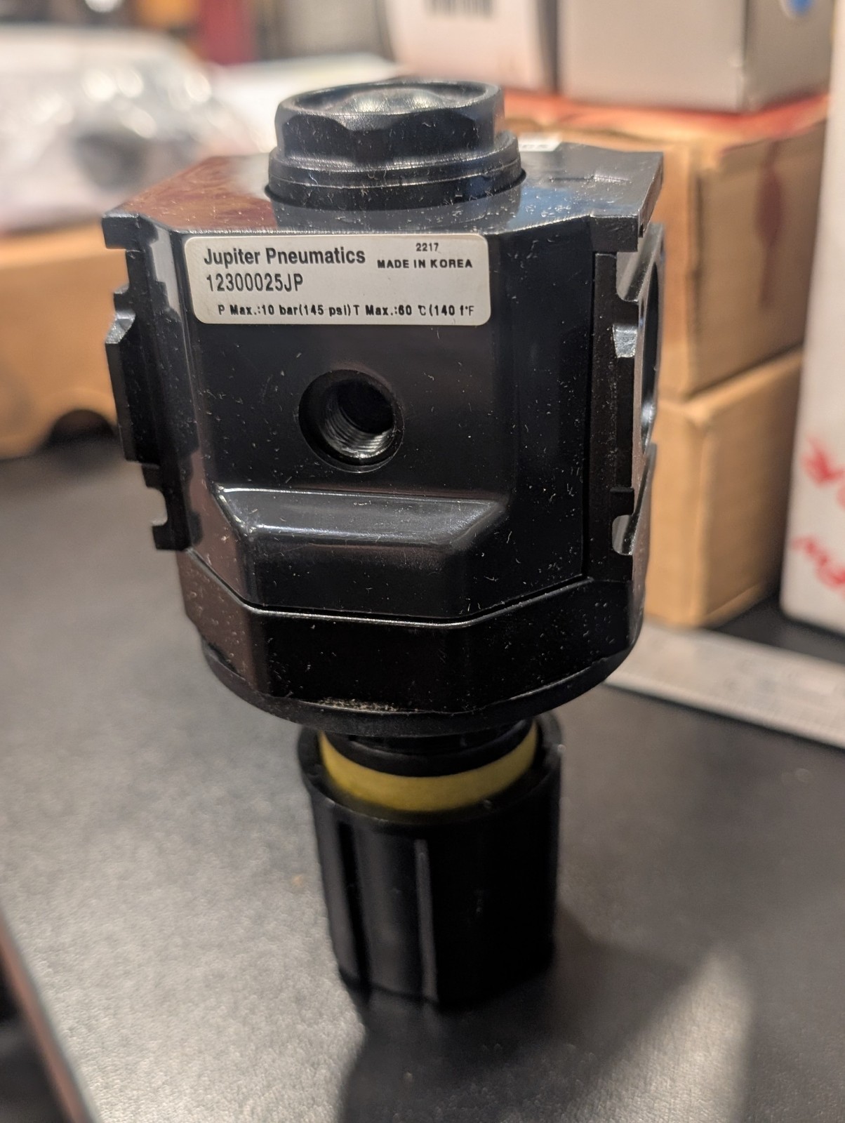 Jupiter Pneumatics intermediate regulator, 1/4″, 0-125psi, 62383625, no gauge