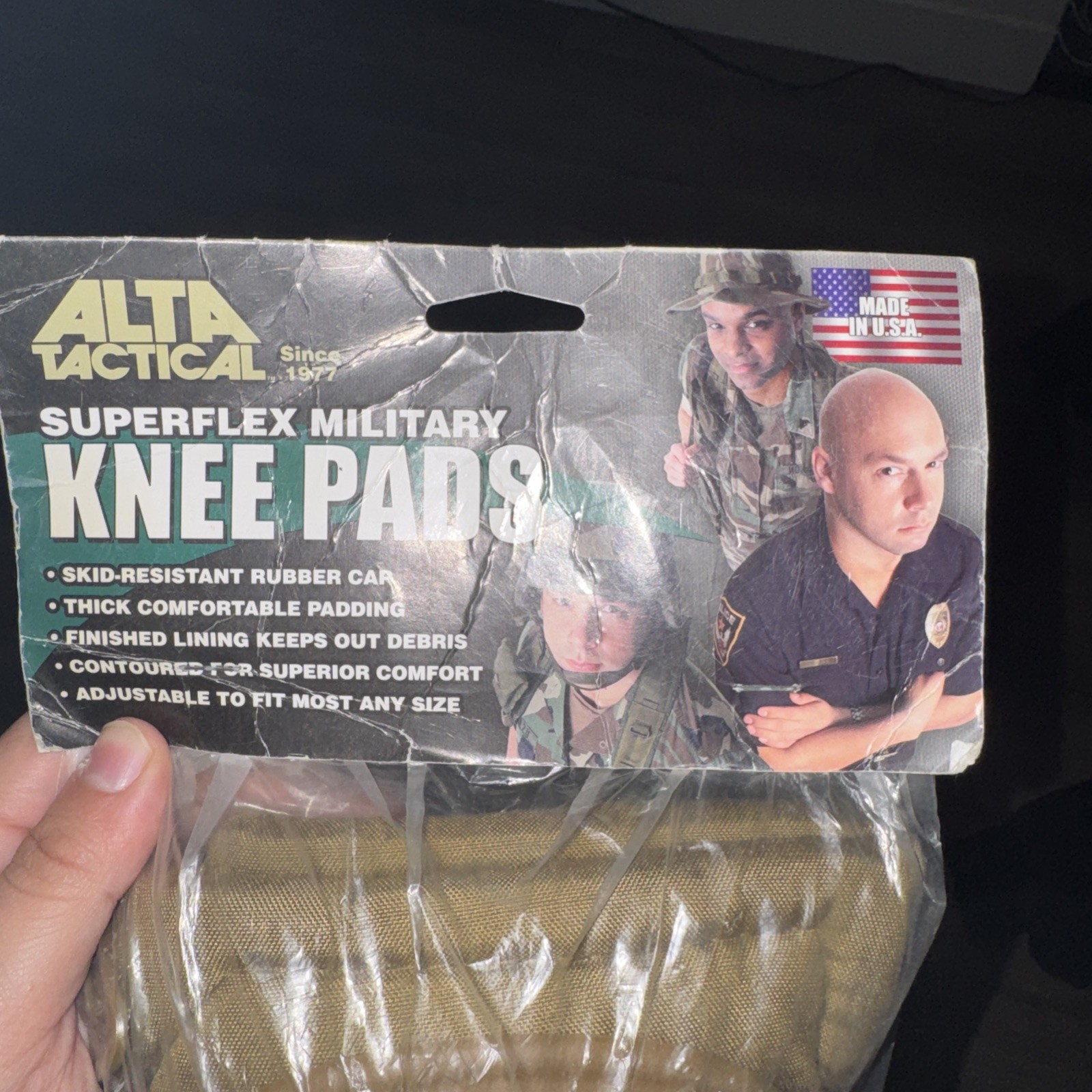 ALTA 50413.14 AltaFLEX™ Knee Protectors Coyote AltaLok