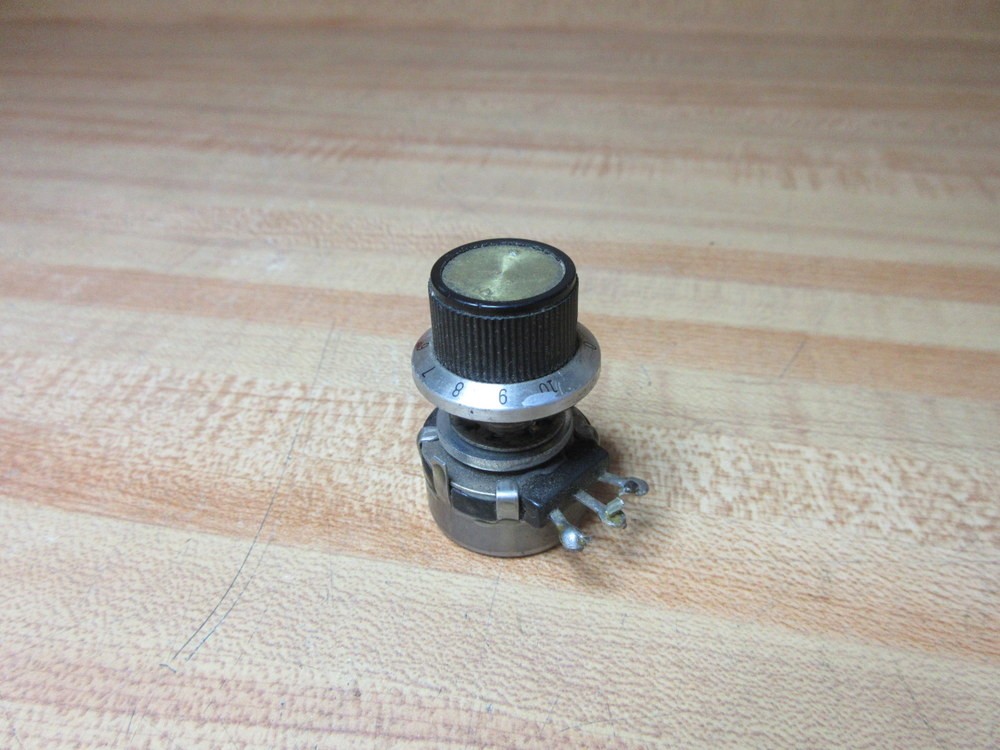 Clarostat RV4NAYSD104A Potentiometer 53CS-100 K-S W/Knob