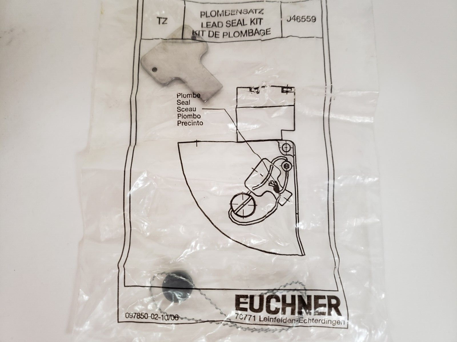 EUCHNER TZ2RE024MVAB SAFETY SWITCH 24V AC/DC 9 PIN (088071) NNB