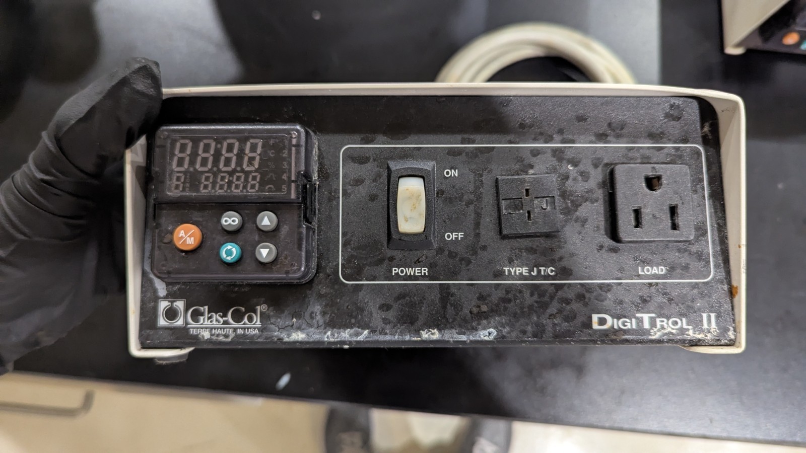 Glas-Col Digital Heating Mantle Controller DigiTrol II 104A PL612 USED