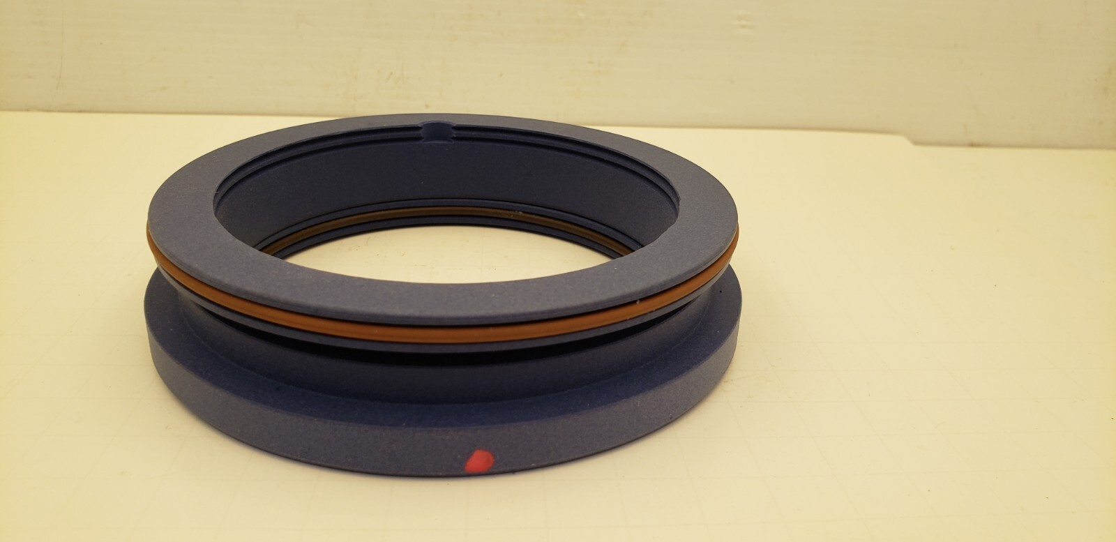 KLOZURE GARLOCK 29516-7098 ISO-GARD BEARING ISOLATOR, 3.938″x4.960″x0.994″, NIB