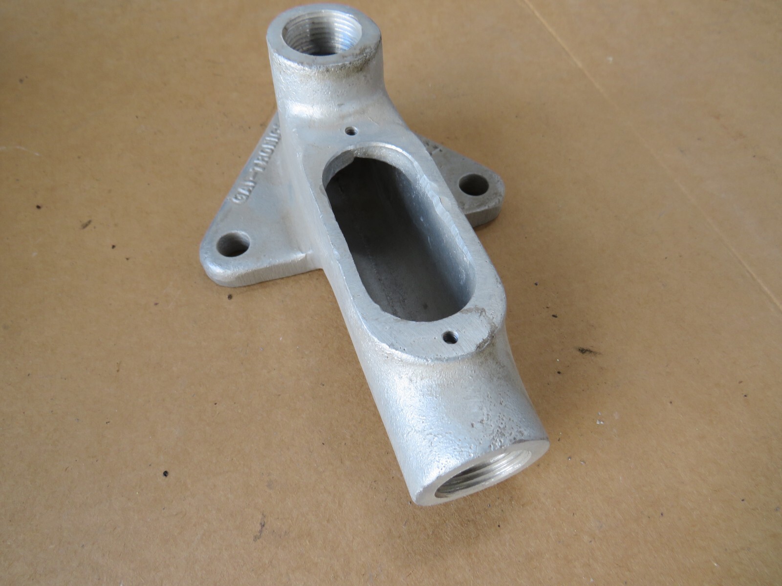 GAI-Tronics Conduit Outlet Body 3/4” 5587 Conduit LIGHT hanger, wall hanging