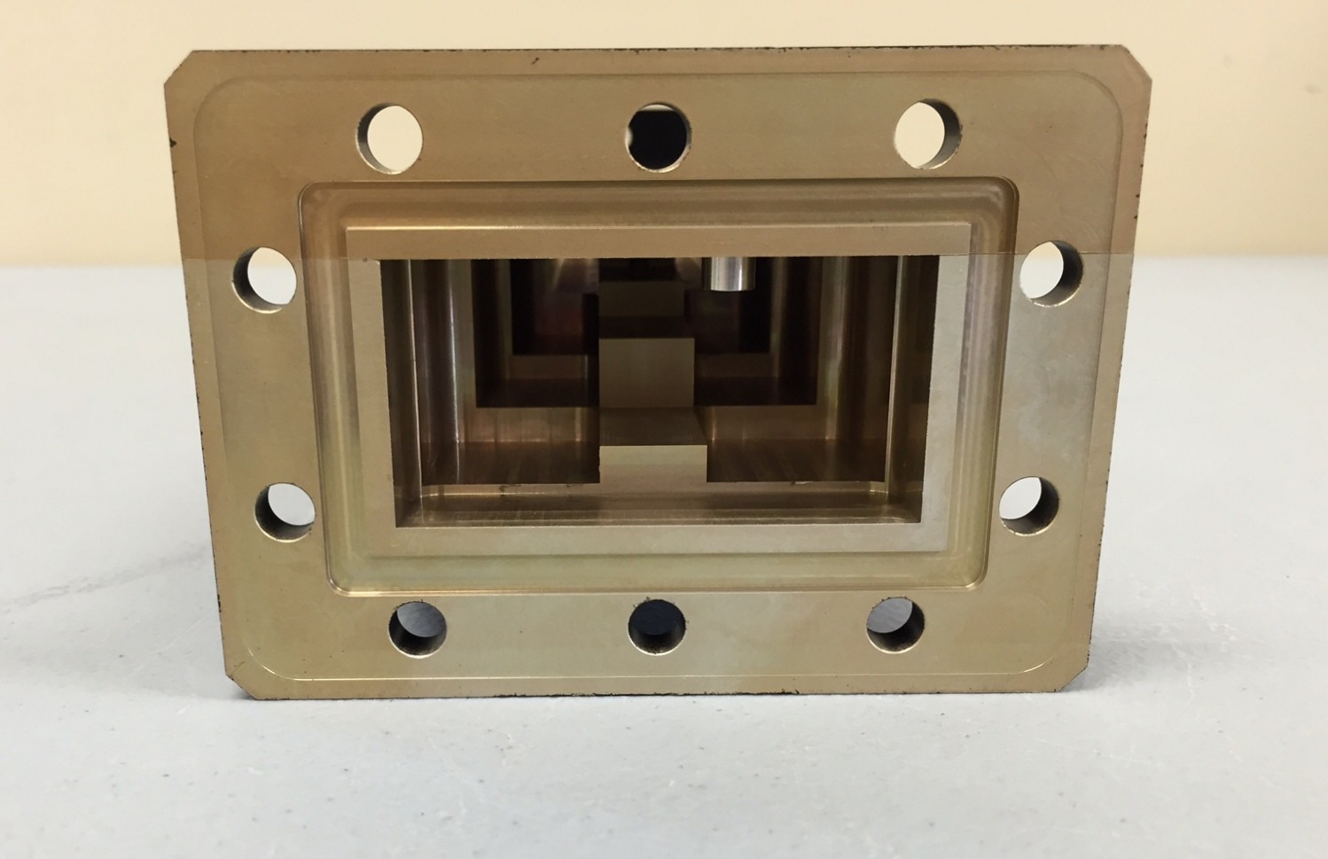 MFC Super Extended C-Band Transmit Reject Filter Model 16600