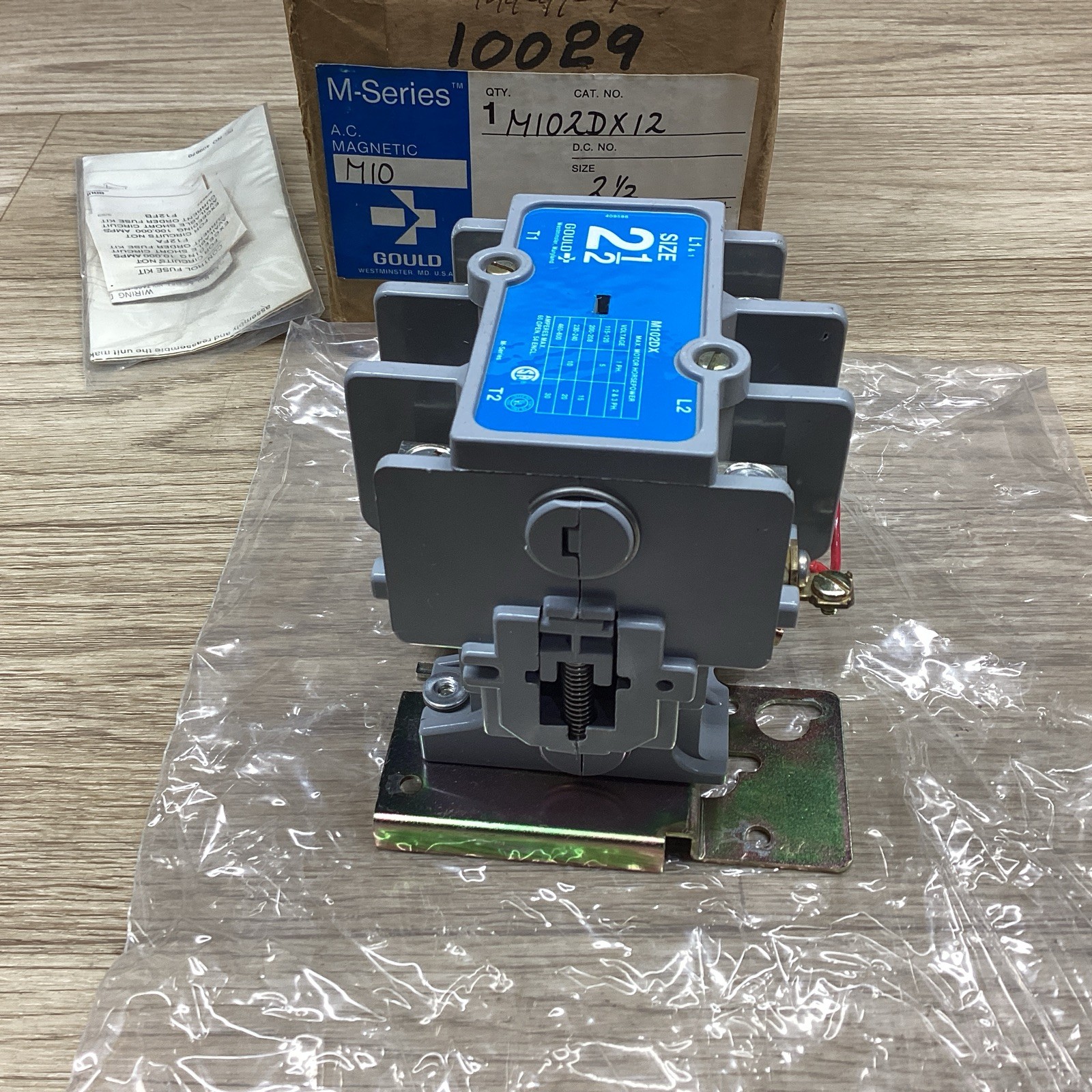 GOULD M-SERIES MAGNETIC CONTACTOR M102DX12 2-1/2 120 COIL VOLTAGE #819E134PR6*CO