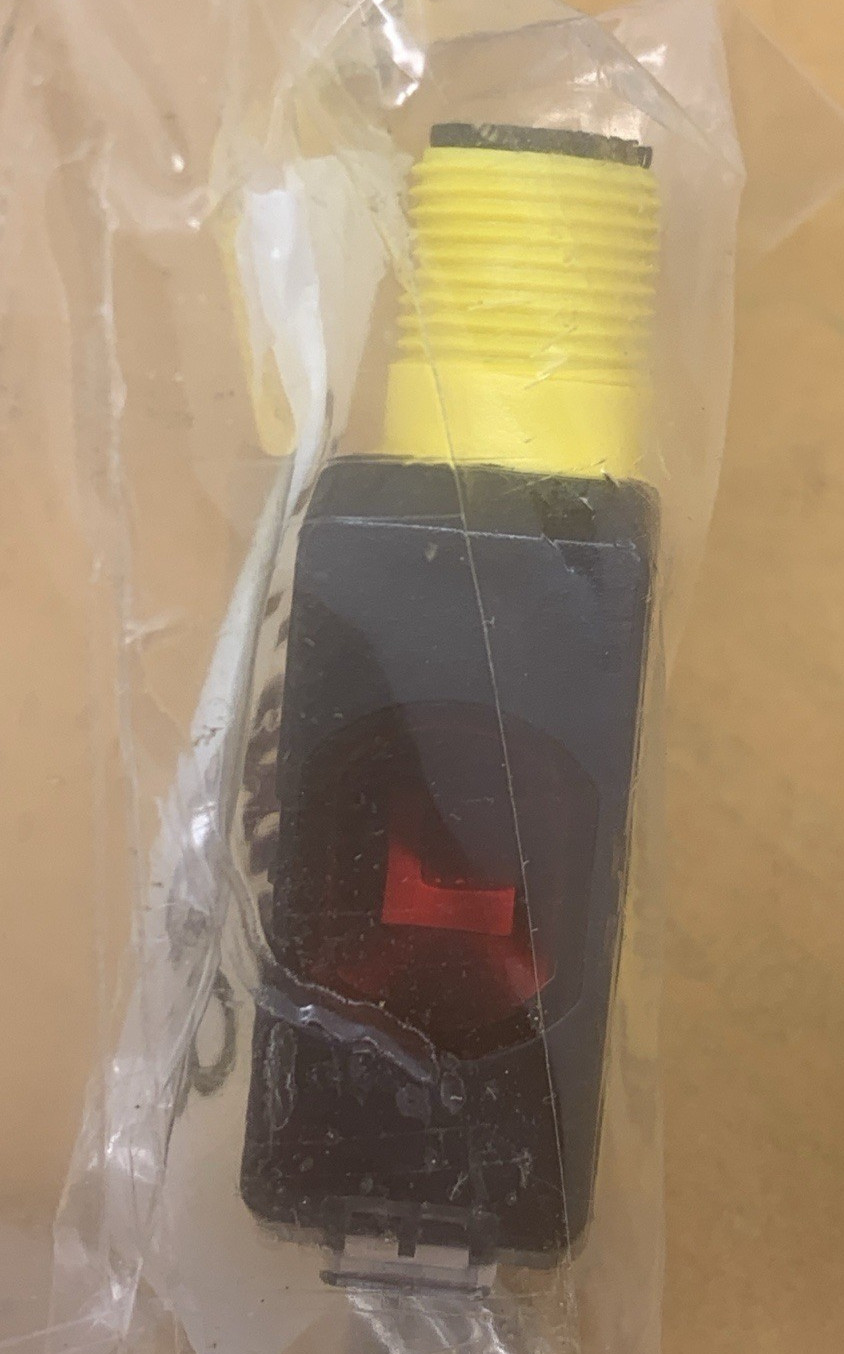 BANNER QS18VP6RBQ8 PHOTO ELECTRIC SENSOR **NEW** FREE SHIPPING
