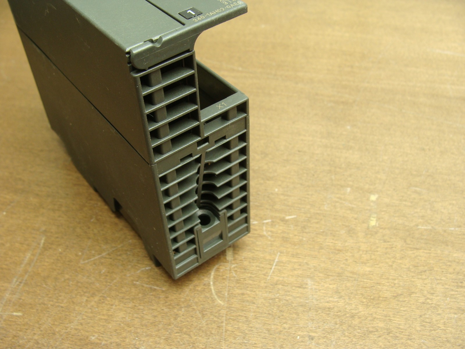 LOT OF 2 SIEMENS SIMATIC S7-300 CP 340 COMMUNICATION MODULE 6ES7 340-1AH02-0AE0