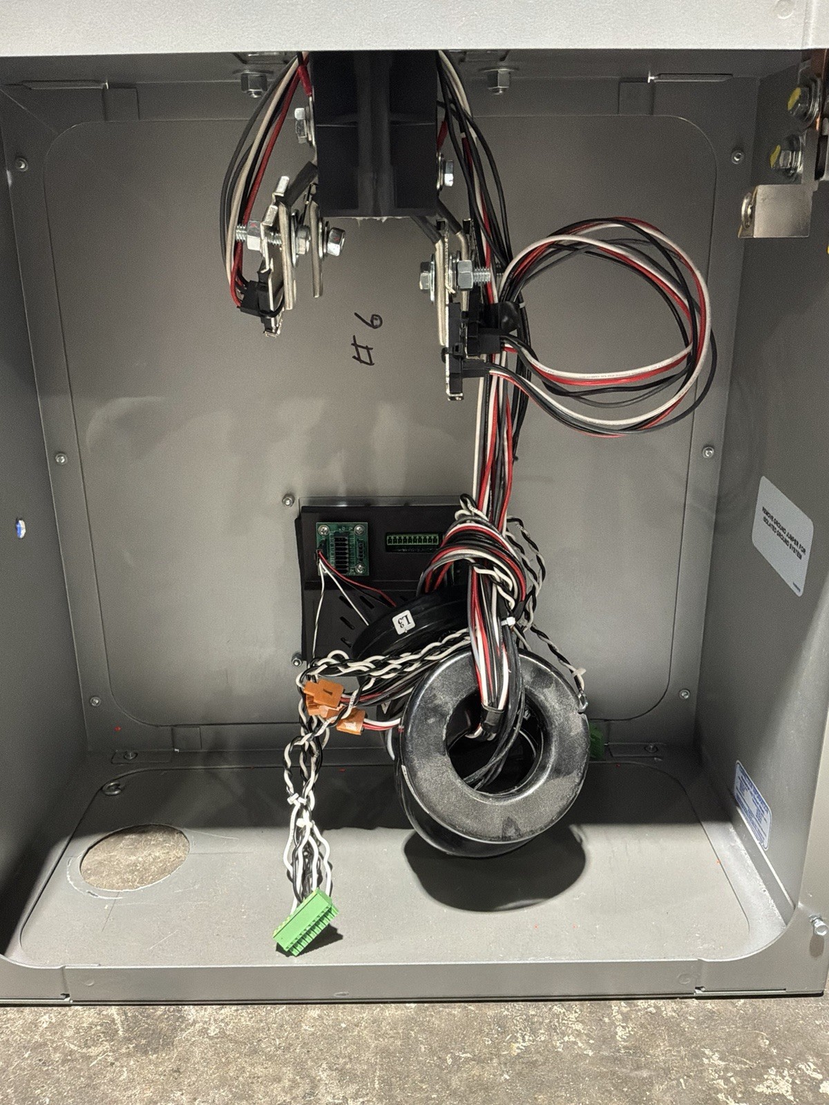 Starline 250 Amp 415Y/240V Busway Tapbox UF250T5CGR-RRsn-0100C-STDD-M43W3 🟦