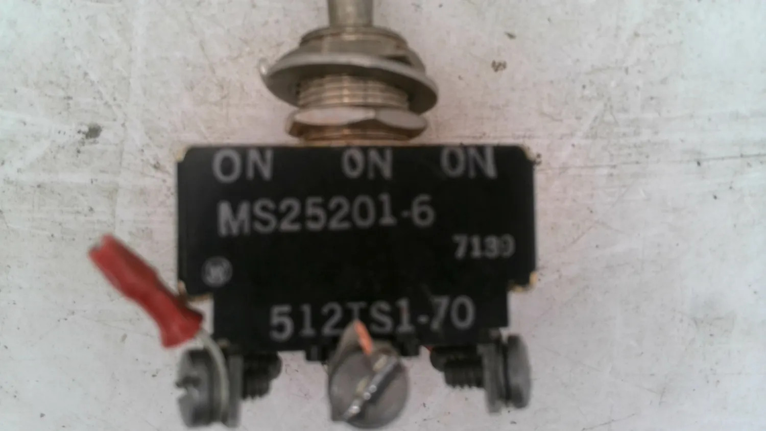 MS25201-6 TOGGLE SWITCH 3 POSITION PANEL MOUNT