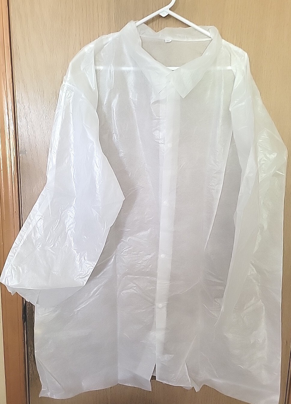 LABCOATS Malt Impact M1830-2X ProLite PE Coated PolyPro Labcoats. Qty 5