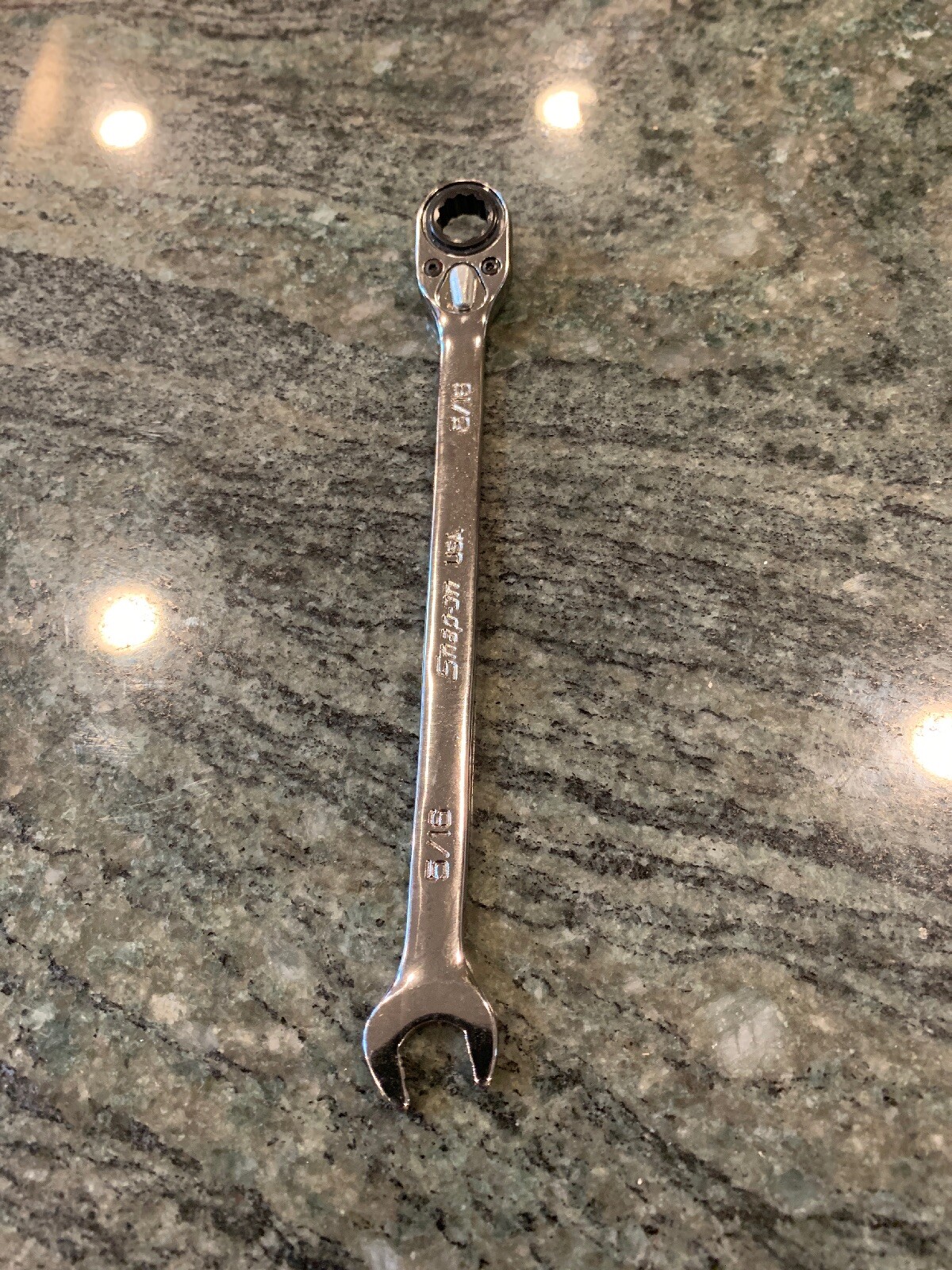 Snap-on soxrr10 5/16″ sae flank drive plus ratcheting reversible wrench